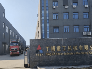 1台制砂机VSI 1263发往湖南长沙