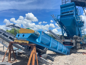 如何在螺旋洗砂机和斗轮洗砂机之间进行选择？