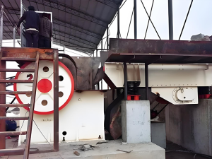 颚式破碎机腔型设计决定了破碎的效果