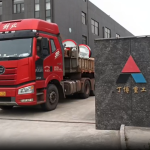 PE300X1300与PE400X600鄂式破碎机发往广东