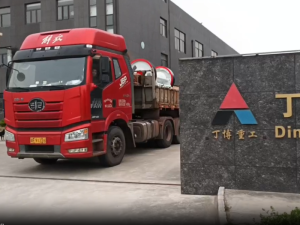 PE300X1300与PE400X600鄂式破碎机发往广东