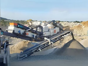 建筑垃圾移动式破碎机为何成行业首选？5大核心优势...