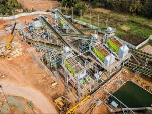 时产 300 吨砂石骨料生产线设备怎么选？4大主力机...