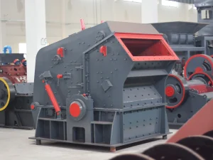 反击破故障处理方法：从振动异常到皮带翻转的解决指南