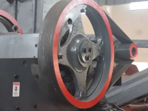 破碎机清理维护：省钱又省心的设备保养法