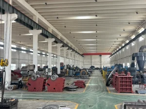 鹅卵石破碎机优势：各类设备的性能特点及优势