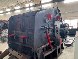 硬石破碎设备选：硬石头可以用反击破吗？哪种破碎...