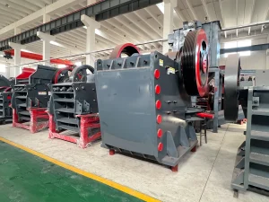 颚破破碎注意事项：颚式破碎机在破碎过程需要注意...