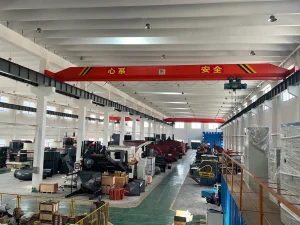 萤石破碎设备选型：萤石破碎设备有哪些？多少钱一台？