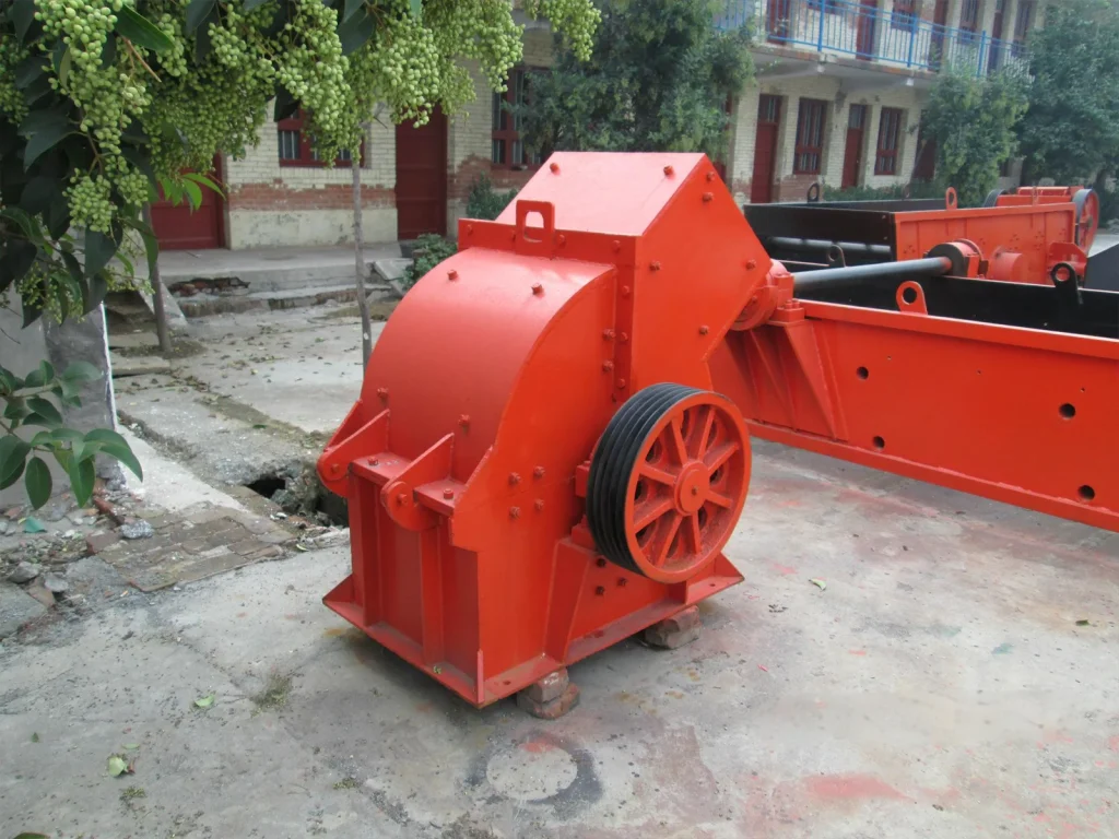 圆锥破与锤破区别:圆锥破碎机和锤式破碎机的区别,哪个破碎效果好? 1 圆锥破与锤破区别