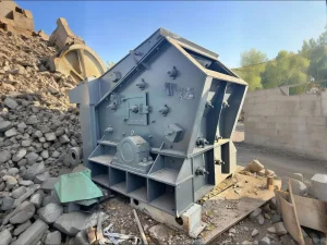 反击破堵料处理：反击式破碎机堵料怎么办？怎么解...