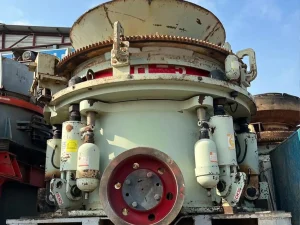 圆锥破漏油原因及预防：圆锥破碎机漏油的原因都有...