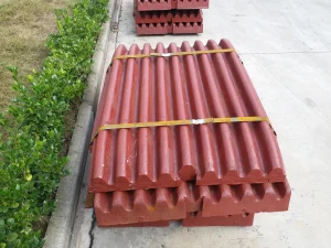 颚破齿板减磨方法：怎样减少颚式破碎机齿板的磨损？