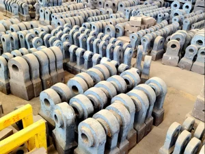 反击破锤头更换步骤：反击式破碎机更换锤头的步骤...