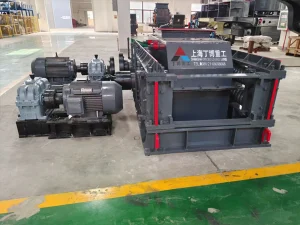 对辊破构造与使用：对辊破碎机的构造与使用要点