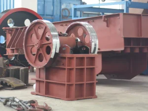 颚式破碎机液压调节装置：颚式破碎机液压调节装置...