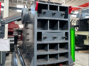 颚式破碎机晃动解决：颚式破碎机工作晃动的原因与...