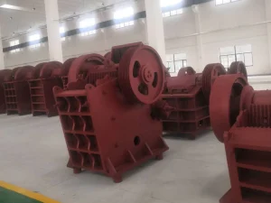 颚式破碎机动定颚摩擦作用：动颚与定颚的摩擦原理...