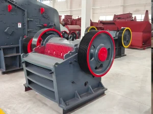 颚破不堵塞衬板效率提升：衬板改进与堵塞解决