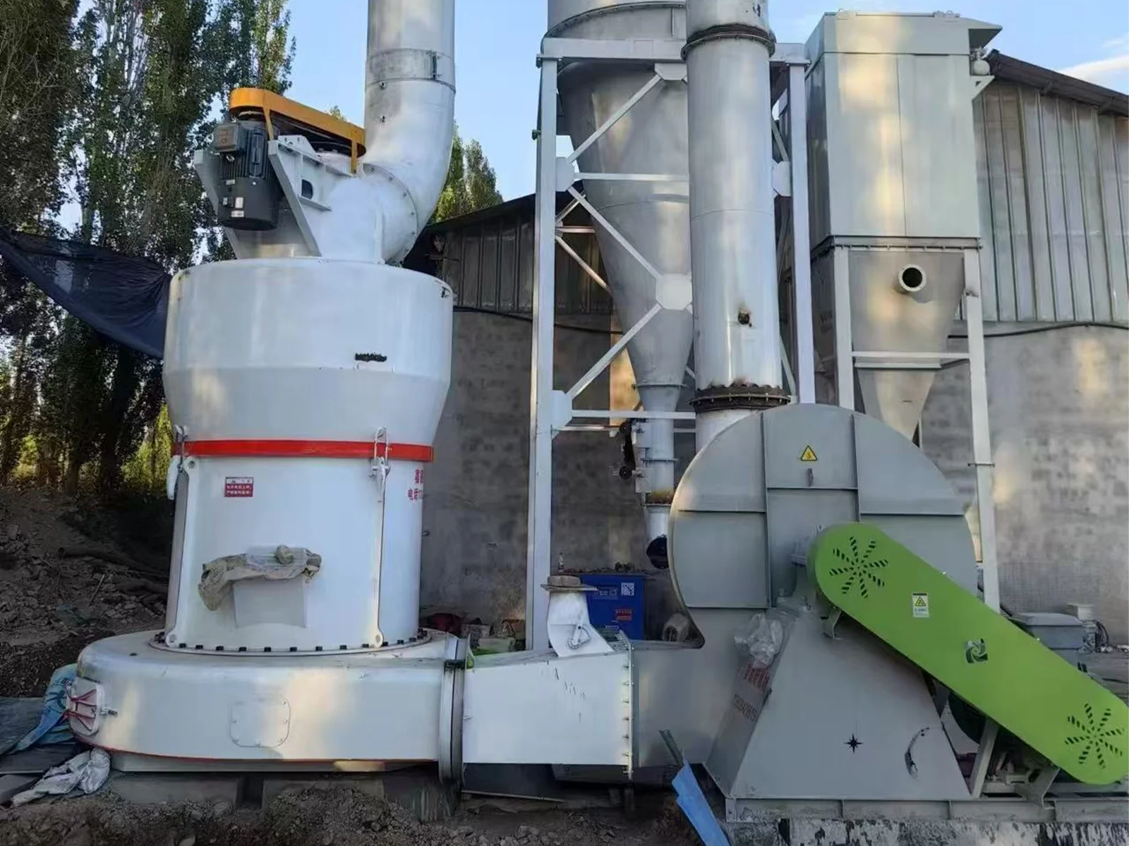 矿渣水泥超细磨粉机 耐磨升级 1 矿渣水泥超细磨粉机 耐磨升级 - 水泥设备耐磨升级(images 1)