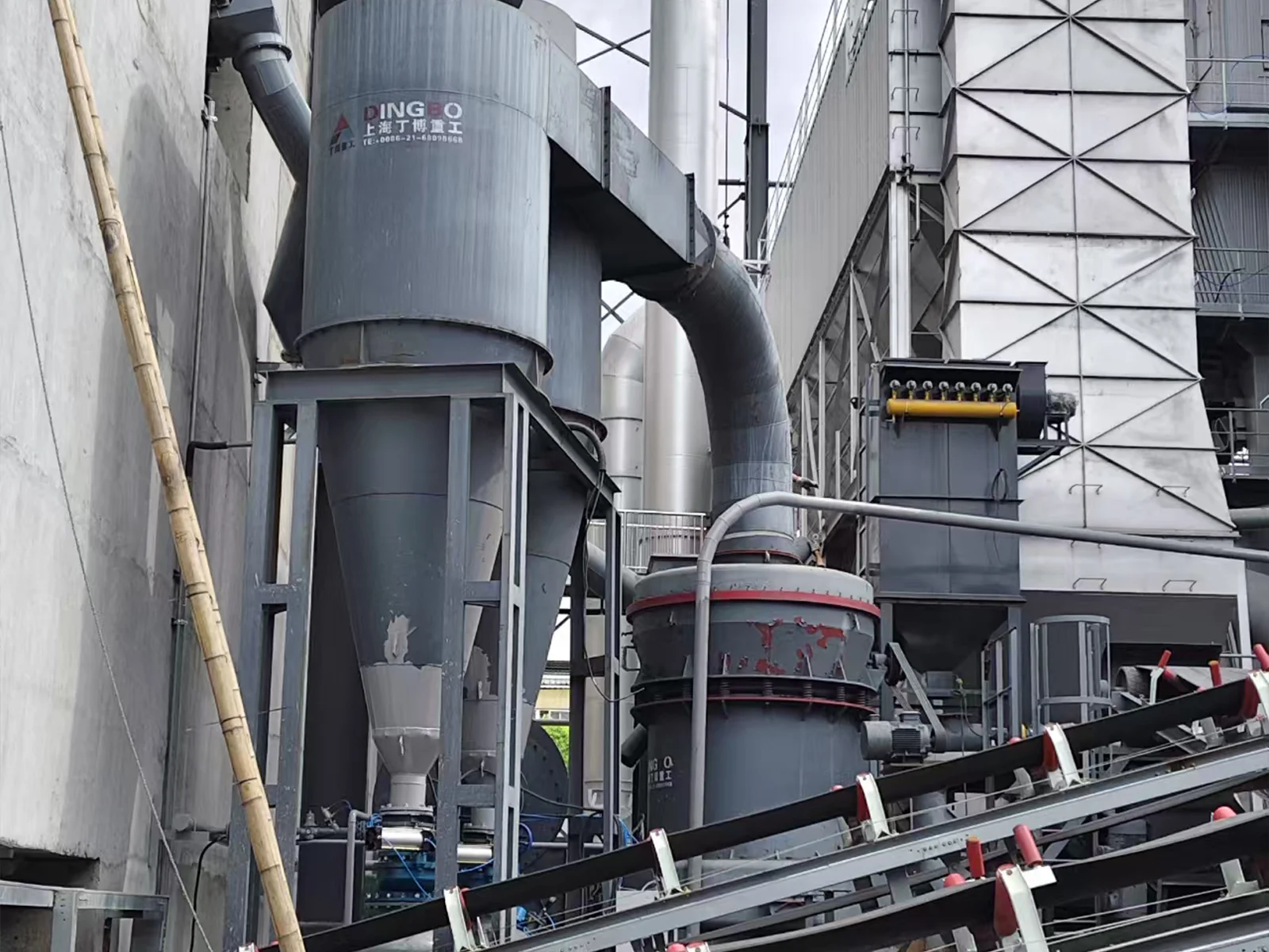 超细磨粉机:粉体加工的优选之选 1 超细磨粉机:粉体加工的优选之选 - 超细磨粉机(images 1)