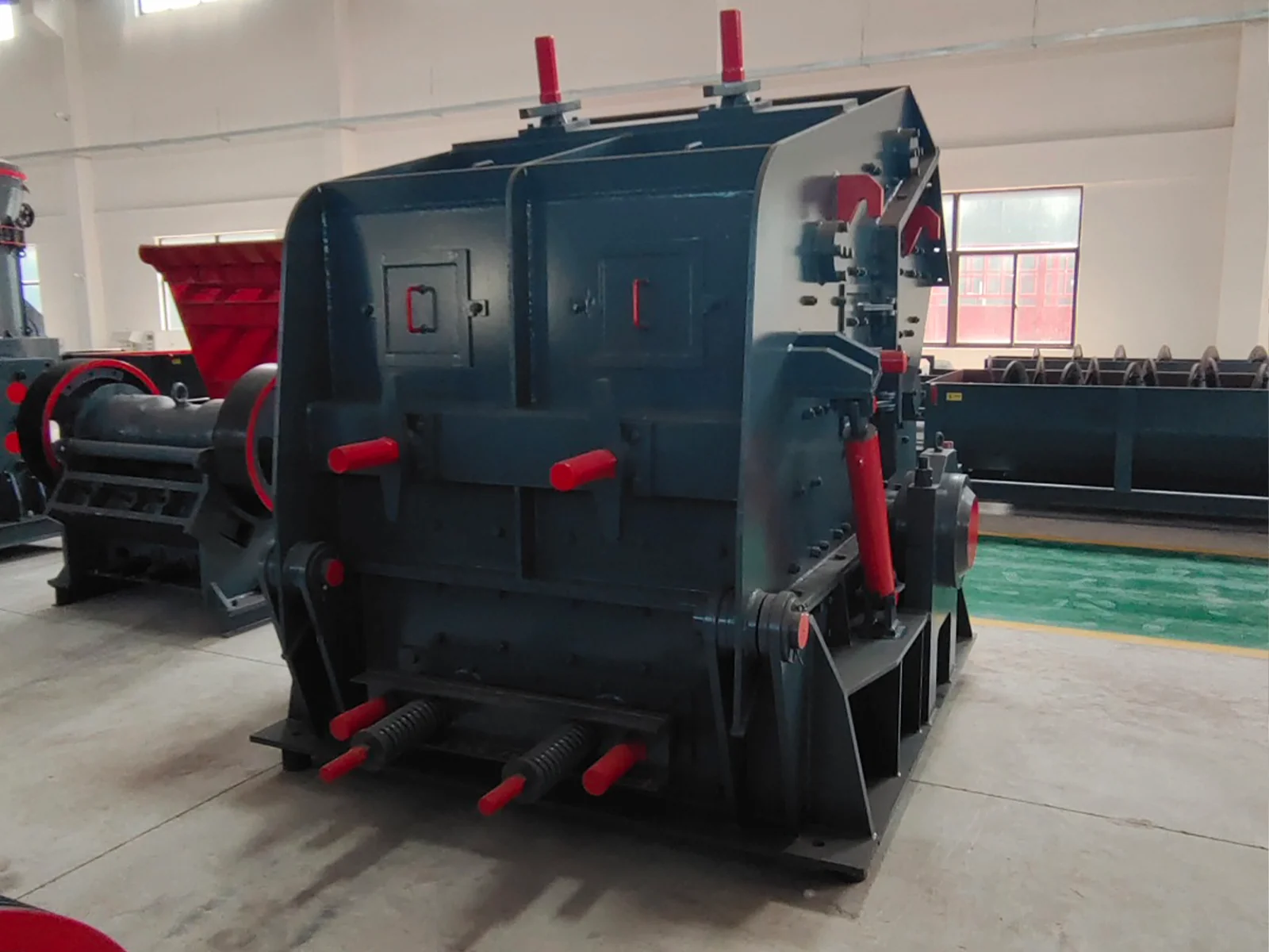 CI5X1520 反击破碎机:产量与产能保持指南 1 CI5X1520 反击破碎机:产量与产能保持指南 - CI5X1520 反击破碎机(images 1)