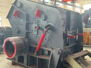 反击式破碎机石粉量大怎么办？原因分析与解决方法