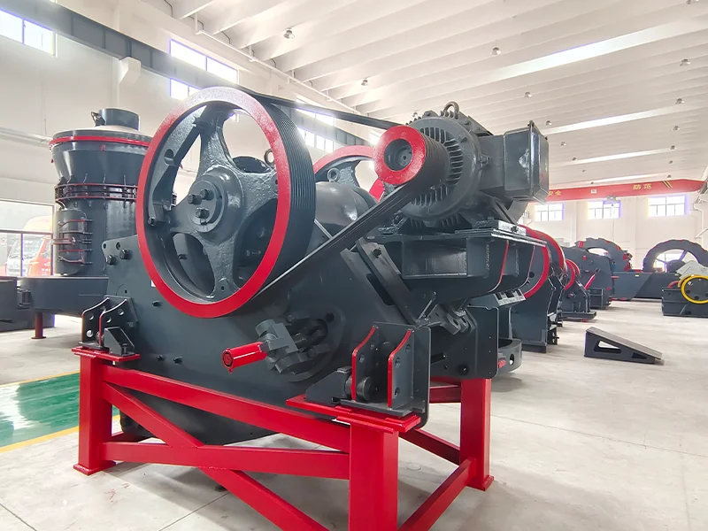 颚式破碎机堵料原因与预防：解决喂料急、排料慢的难题 - 丁博重工（images 1）