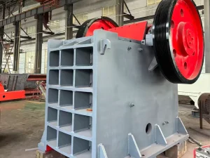 颚式破碎机颚板磨损分布规律：动颚运动与物料流动...