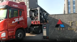 69线配套设备第一车发往蒙古国