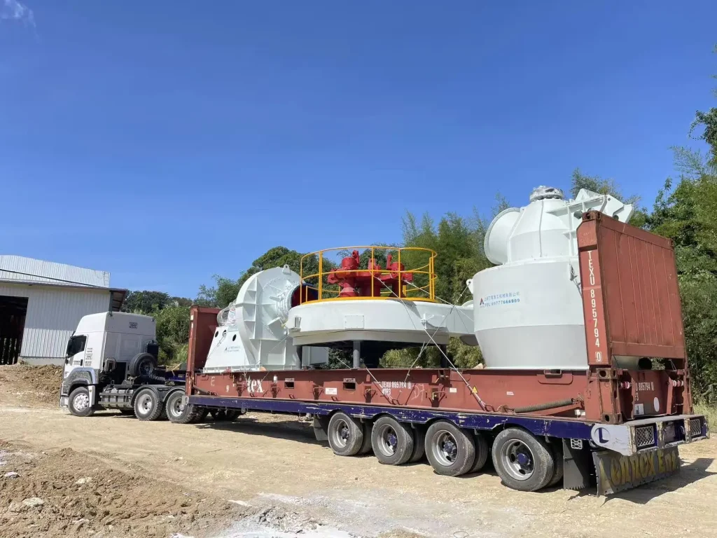 MTM175 磨粉机落地菲律宾,助力大型矿石加工项目提速 1 MTM175磨粉机到达菲律宾现场