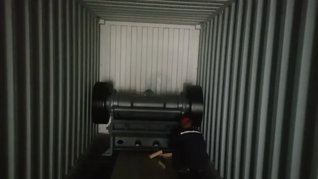 时产150吨硬岩线交付:1台PE600x900鄂式破碎机及4台PEX250x1200细碎机发往埃塞俄比亚! 2 时产150吨硬岩线交付:1台PE600x900鄂式破碎机及4台PEX250x1200细碎机发往埃塞俄比亚! - PEX250x1200细碎机(images 2)