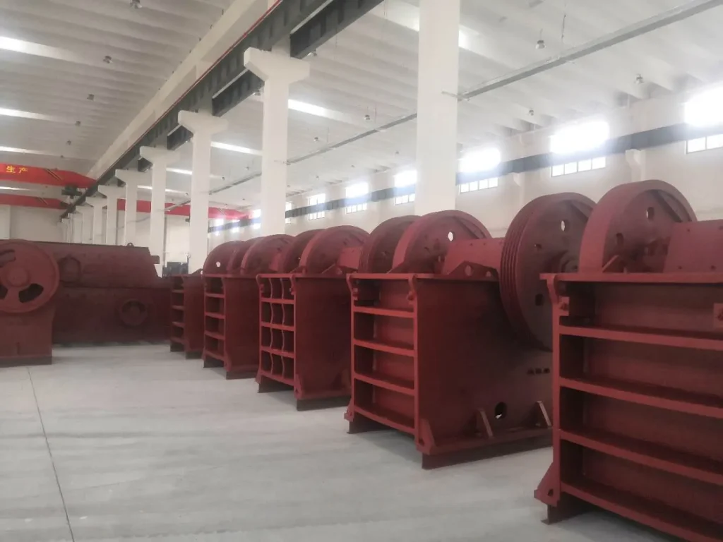 时产500吨花岗岩破碎生产线 2 PEW欧版颚式破碎机厂家